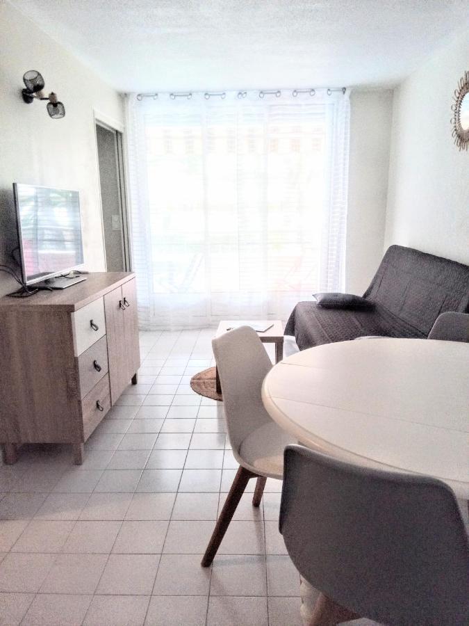 Frejus Plage, Appartement Entier , Piscine,Parking,Plage A 200M Екстер'єр фото