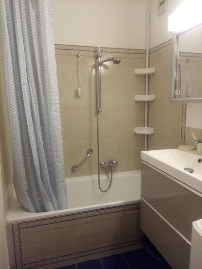 Frejus Plage, Appartement Entier , Piscine,Parking,Plage A 200M Екстер'єр фото